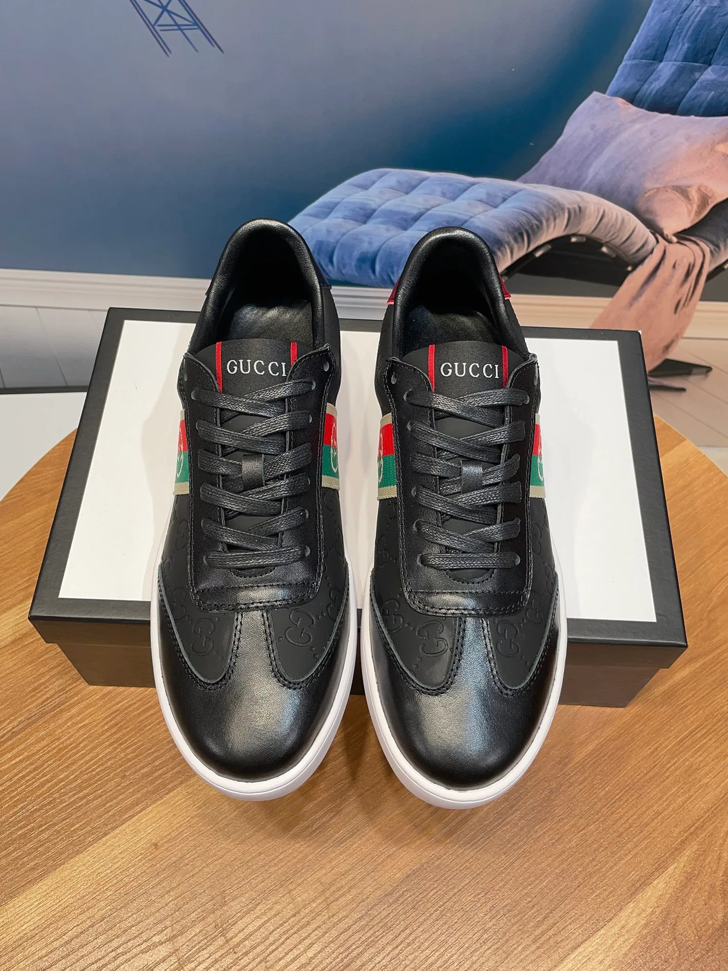 Factory price: 400💰New model is here again! [Gucci Sports Men's Shoes] Gucci fashionable casual men's shoes🇨🇳Original 1:1 mold, new model debuts first💯Not high-profile but avant-garde, simple, low-key and fashionable, super versatile style🌿Made of first-layer cowhide➕Sheepskin lining🎋The version is comfortable on the feet, first-class workmanship🍍Size 38-44, (customized 45)